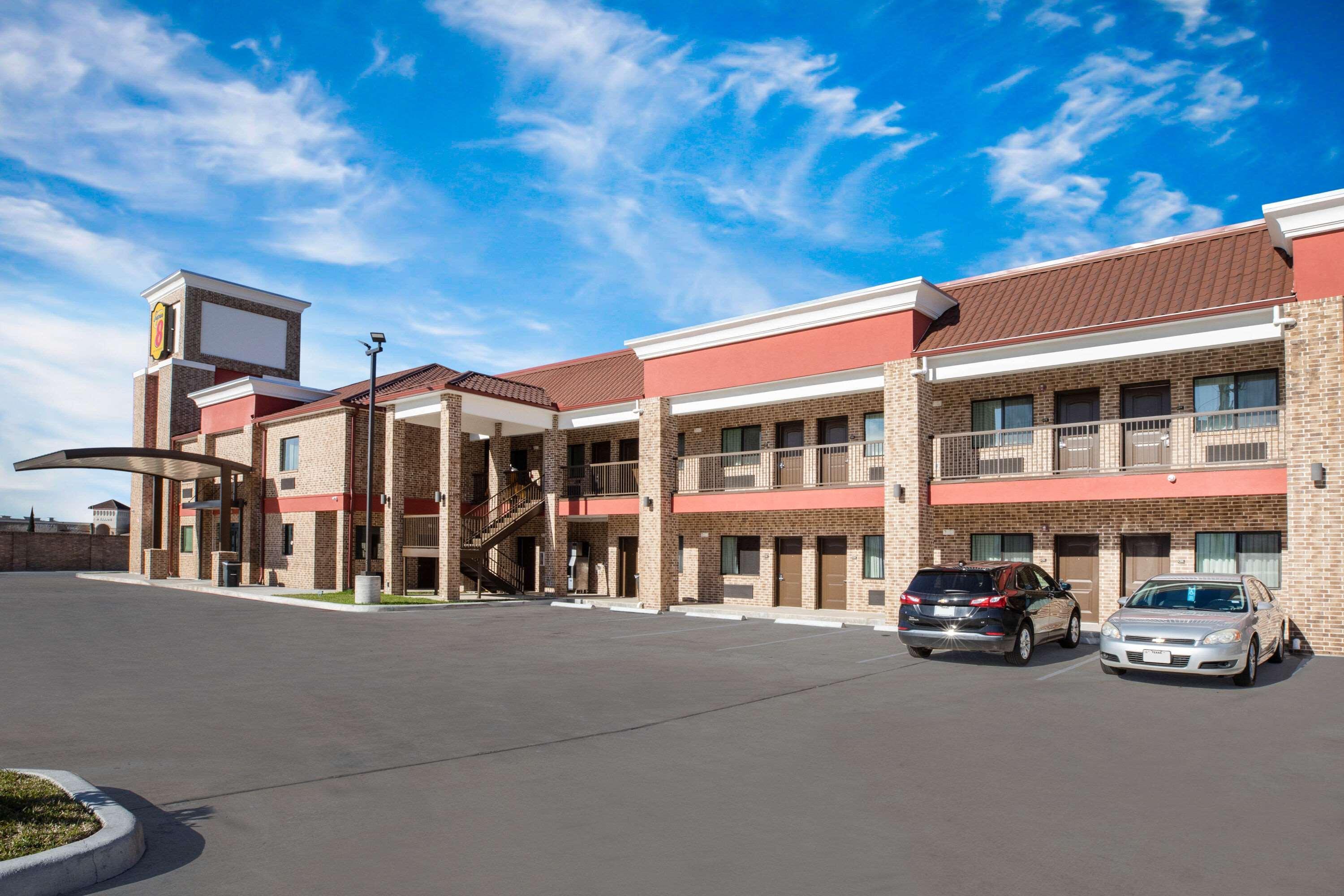 Super 8 By Wyndham Humble Houston Fallcreek Buitenkant foto