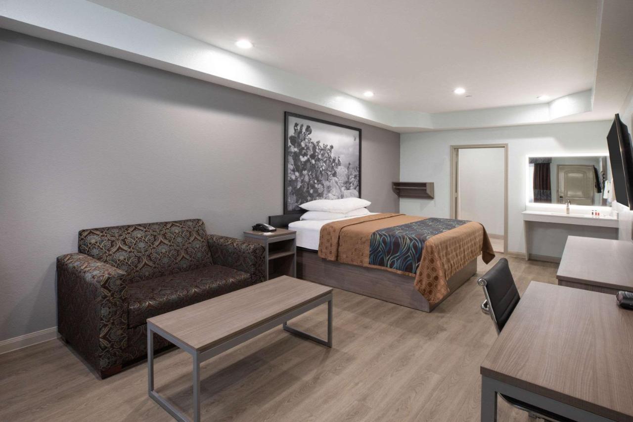 Super 8 By Wyndham Humble Houston Fallcreek Buitenkant foto