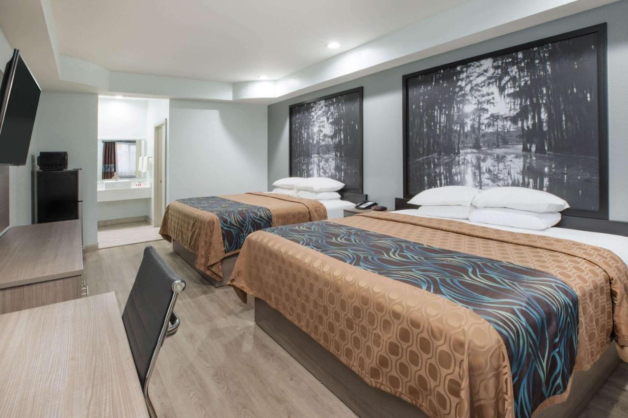 Super 8 By Wyndham Humble Houston Fallcreek Buitenkant foto
